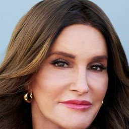 凱特琳·珍娜 飾演 Self