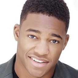 Christopher Meyer - 巴里奧傳説演員 飾演Chad