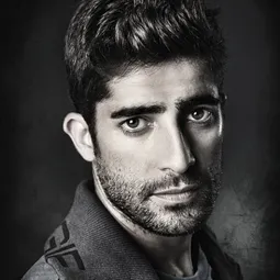 Alberto Ferreiro - 第二回合演員 飾演Dienteputo