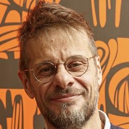 克徹 - 寧養避風港 2導演