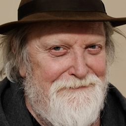 Albert Delpy - The Man by the Shore演員 飾演Assad