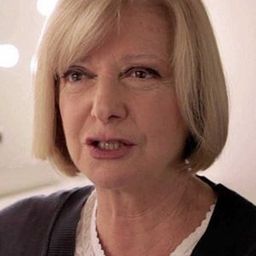 Valeria Ciangottini 飾演 Anna