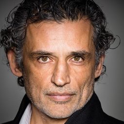 殷瑞寇·羅佛索 - The Escort演員 飾演Andrea Corsale