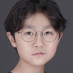 Joseph Y. Lee 飾演 Jayden Winfield