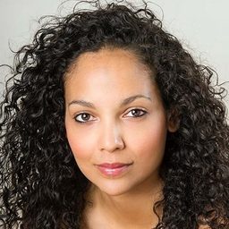 梅麗莎·邦內 飾演 Rebecca Bailey