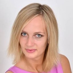 Jenny Smart - A片男神演員 飾演Self