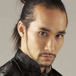 提姆·曼 飾演 The Monk