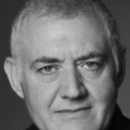 Francisco Olmo 飾演 Eloy Vaquero