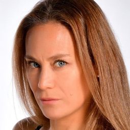 Viviana Rodríguez - Instrucciones para mi funeral演員 飾演Amalia