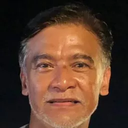 唐尼·達瑪拉 飾演 Fahmi
