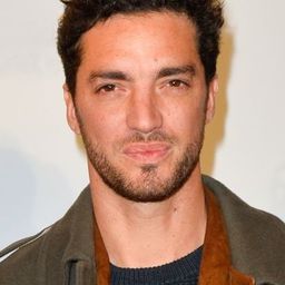 Jeremie Belingard 飾演 Karl