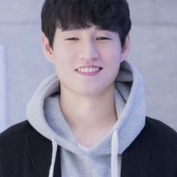 Kang Jung-woo 飾演 Ji Do-jin