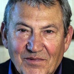 Jacques Gallo 飾演 The 'Pacha'