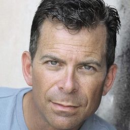 Rusty Martin Sr. 飾演 Frank Tyson