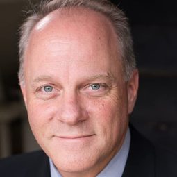 James McCauley - 危險機密演員 飾演Carew