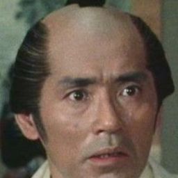 垂水 飾演 Otsuki