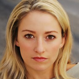 奧莉菲亞咸美頓 - 樂來越愛你演員 飾演Bree (Gluten Free Girl)