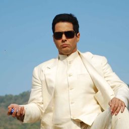 Aman Verma 飾演 Amit