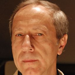 Renato Liprandi 飾演 Bidello