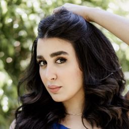 Gehan Khalil 飾演 سمر - ممرضة