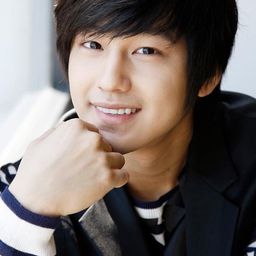 金汎 飾演 Kim Joon