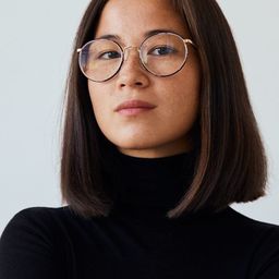 Anna Berg 飾演 Anna