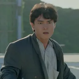 黃凱森  飾演 Chung