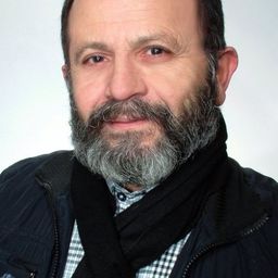 Muhittin Korkmaz 飾演 Muttalip