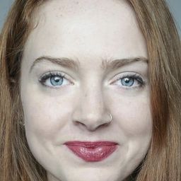 Zoé De Grand Maison - Sea Change演員 飾演Naomi