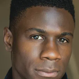 馬錢特·戴維斯 - 來不及陪你長大演員 飾演Mike Canedy