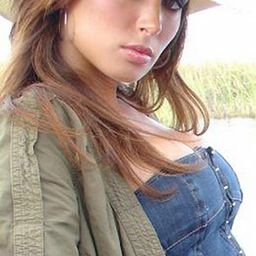 Bali Rodriguez 飾演 Lea