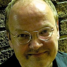 Jens Wawrczeck 飾演 Pico the Woodworm (voice)