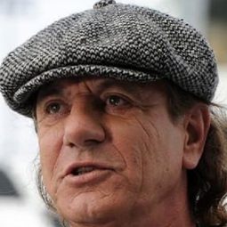 Brian Johnson 飾演 Self - Lead Singer