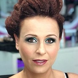 Olga Sanchiz - Afterparty演員 飾演Presentadora