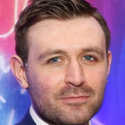 James McArdle 飾演 Macbeth