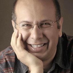 Mohammad Bohrani 飾演 