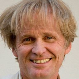 Johannes Joner 飾演 Håvard