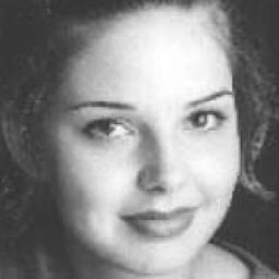 薇洛·強森 飾演 Aramina (voice)