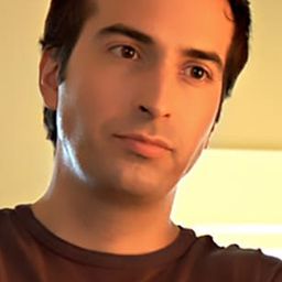 Fabrice Grover - 芭比之聖誕歡歌演員 飾演Maurice / Orphanage Head (voice)