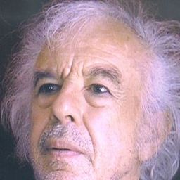 Francesco Carnelutti 飾演 