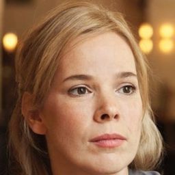 Milena Dreißig 飾演 Dr. Folke