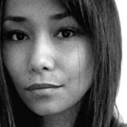 Muriel Hofmann 飾演 Shu