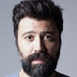 布蘭特·艾姆拉·帕爾拉克 飾演 Cevdet Taşyumruk