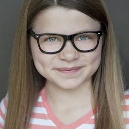 Faith Renee Kennedy 飾演 Gracie Weathers