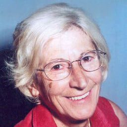 Mariolina De Fano 飾演 Ersilia