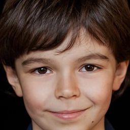 Dmitry Vyatkin 飾演 