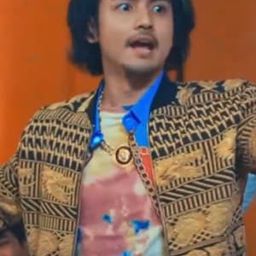 Azri Sabri 飾演 Nazmi