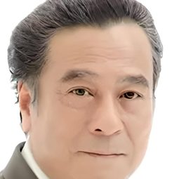 Manh Cuong Tran 飾演 Kien