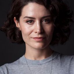 巴辛·比耿 飾演 