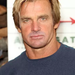 Laird Hamilton 飾演 Self
